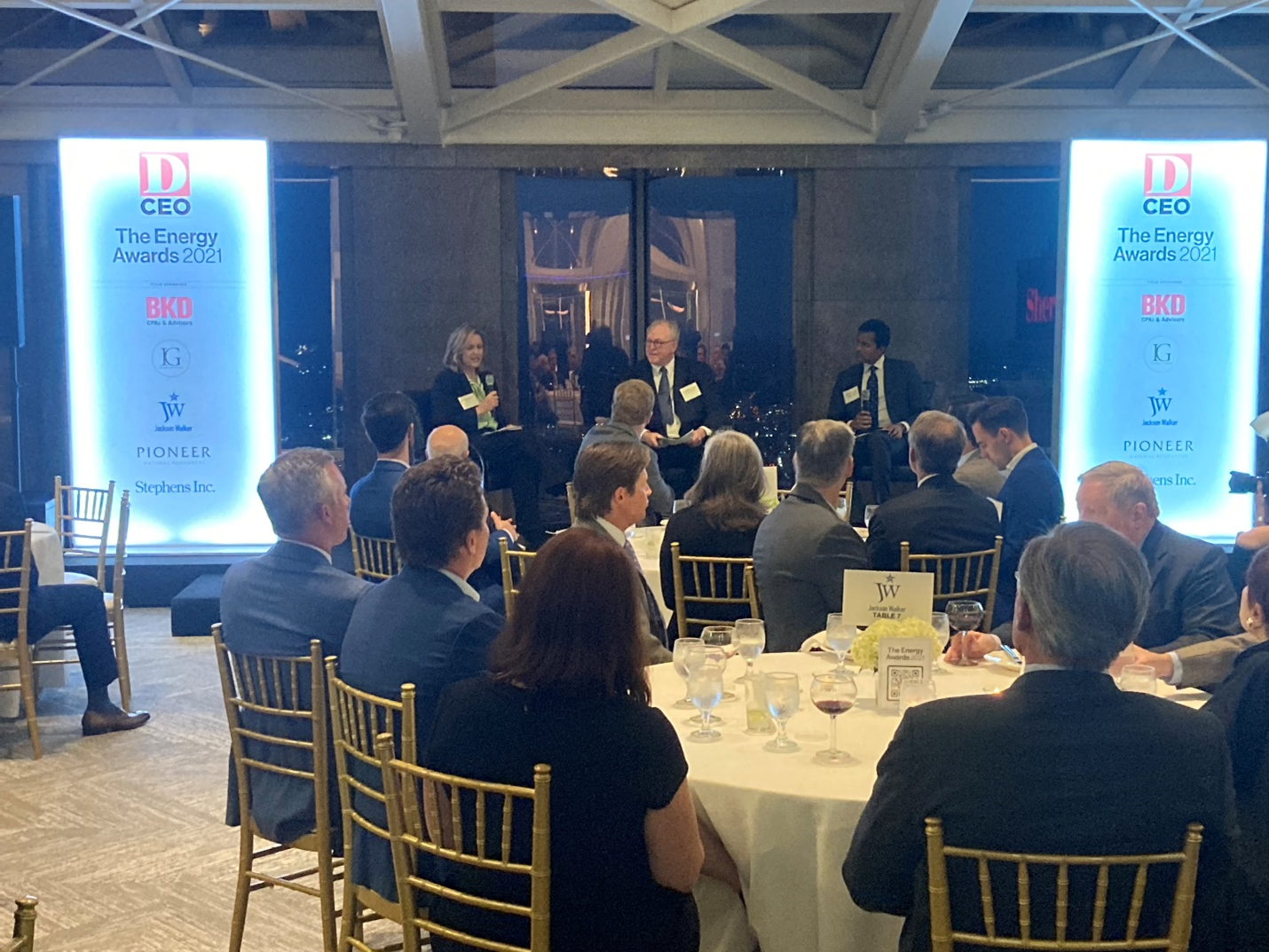 Sharing Growth & Spotlight